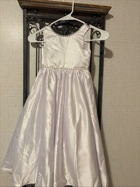 Girls Pearl-Trim Satin Party Dress in White